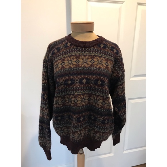 Eddie Bauer Sweaters - Cute + warm vintage Shetland wool sweater